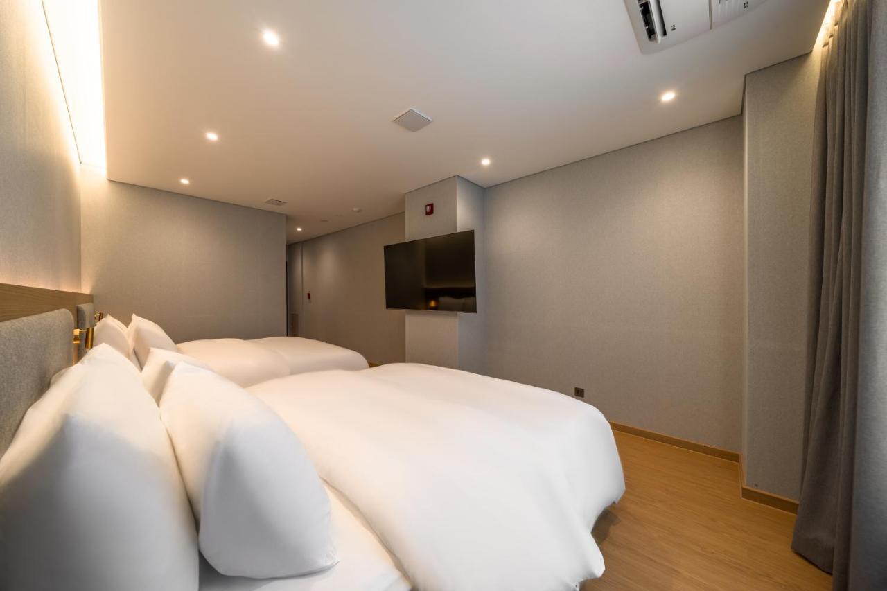 Comfort Inn Yeouido Seoul Exterior photo