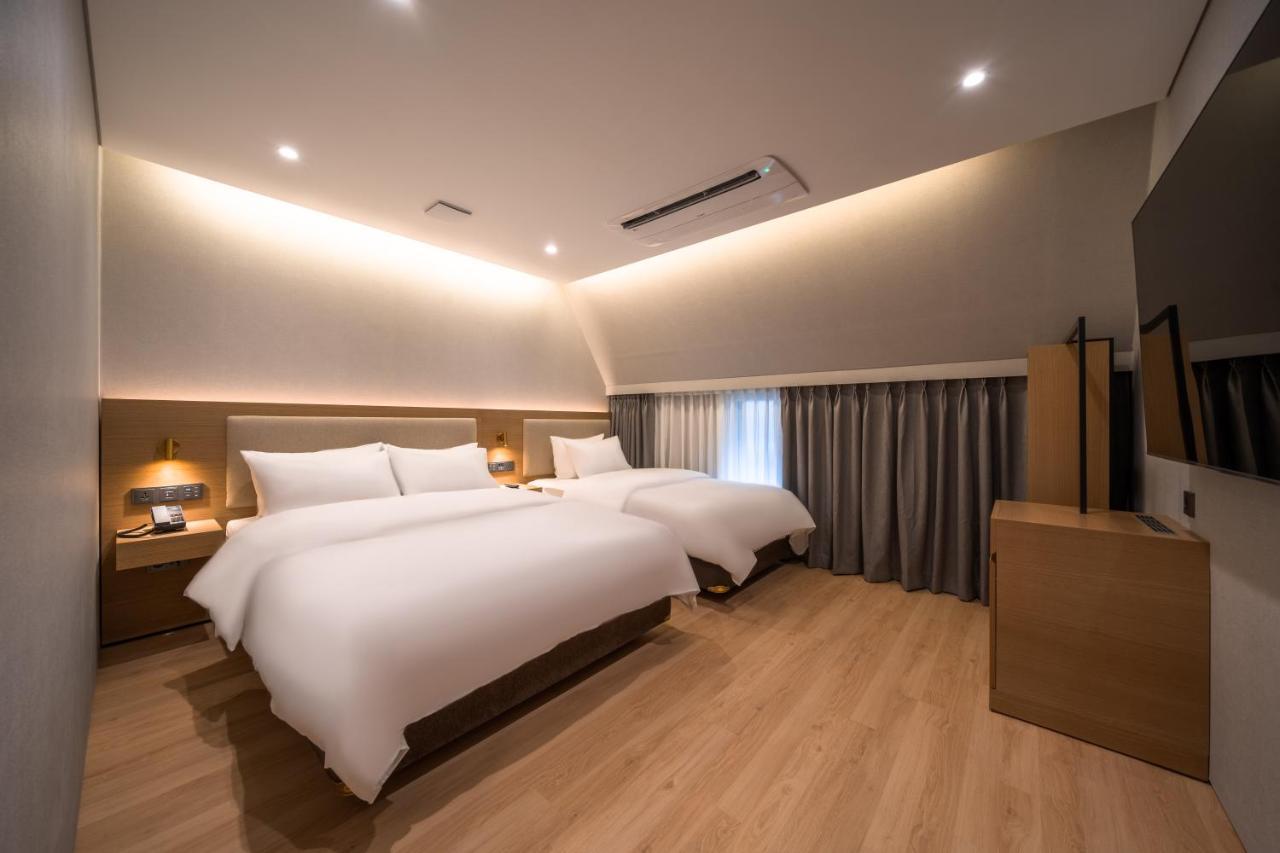 Comfort Inn Yeouido Seoul Exterior photo