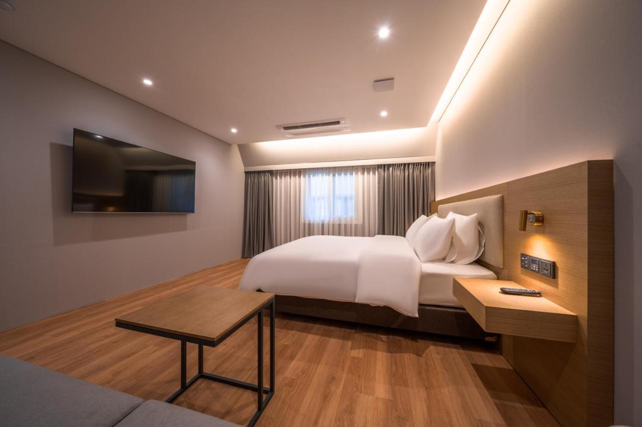 Comfort Inn Yeouido Seoul Exterior photo