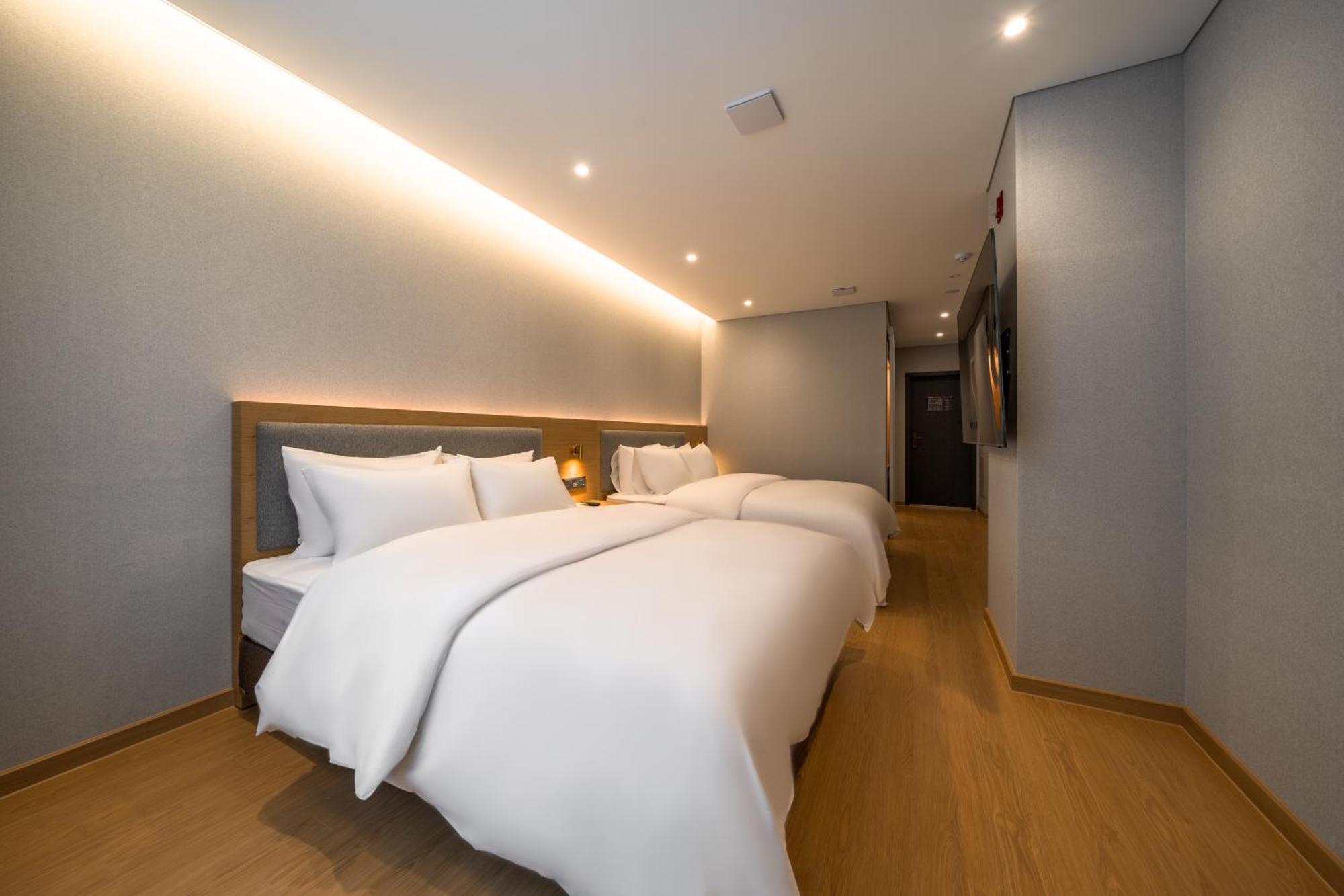 Comfort Inn Yeouido Seoul Exterior photo