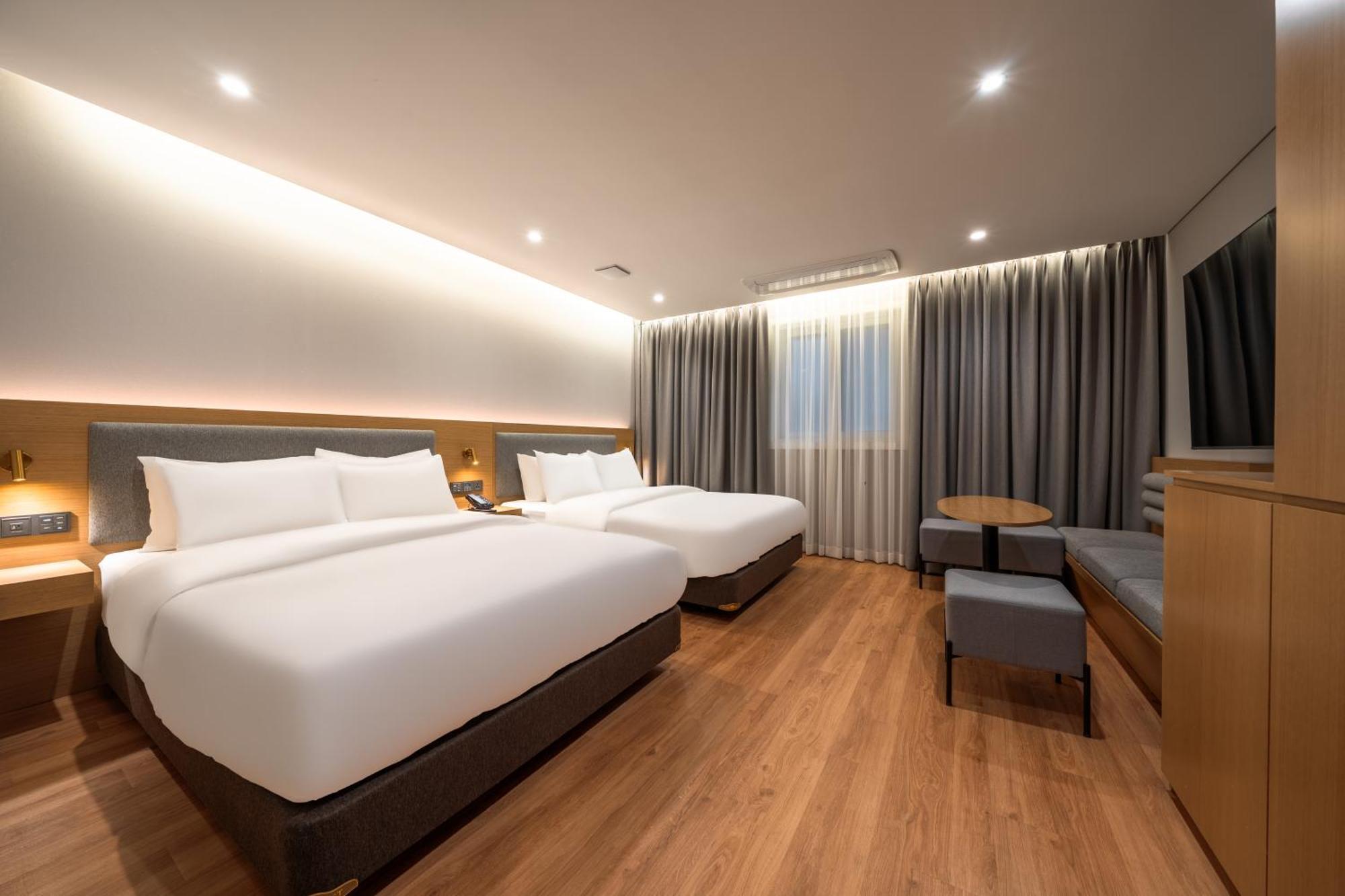 Comfort Inn Yeouido Seoul Exterior photo