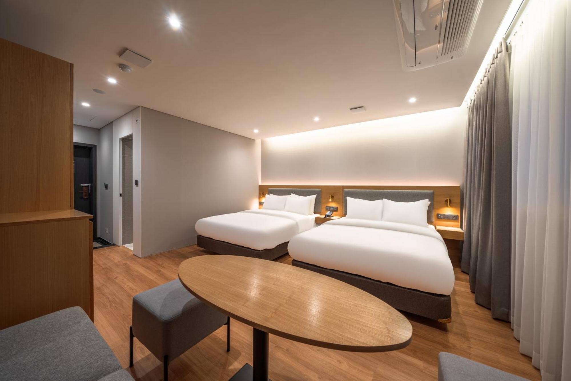 Comfort Inn Yeouido Seoul Exterior photo